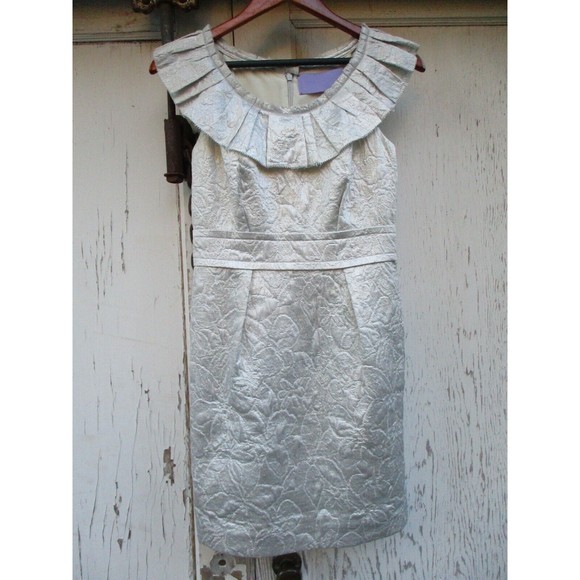 Vera Wang Lavender Label Dress Size 4 Silver w/Pockets & Ruffles Cocktail Party - Picture 2 of 15